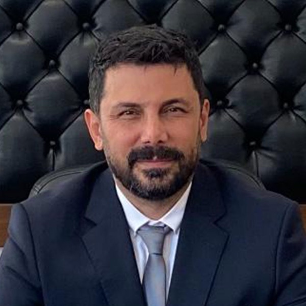 Engin Özakın