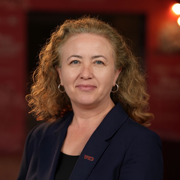 Funda Karbek Akarca